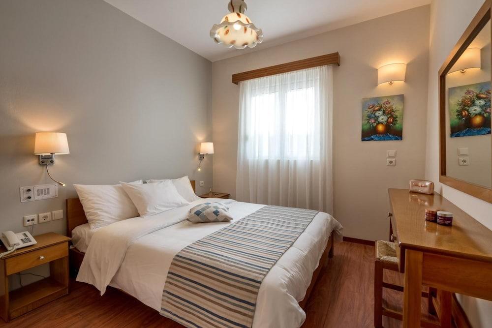 Batis Beach Hotel Rethymno  Екстер'єр фото