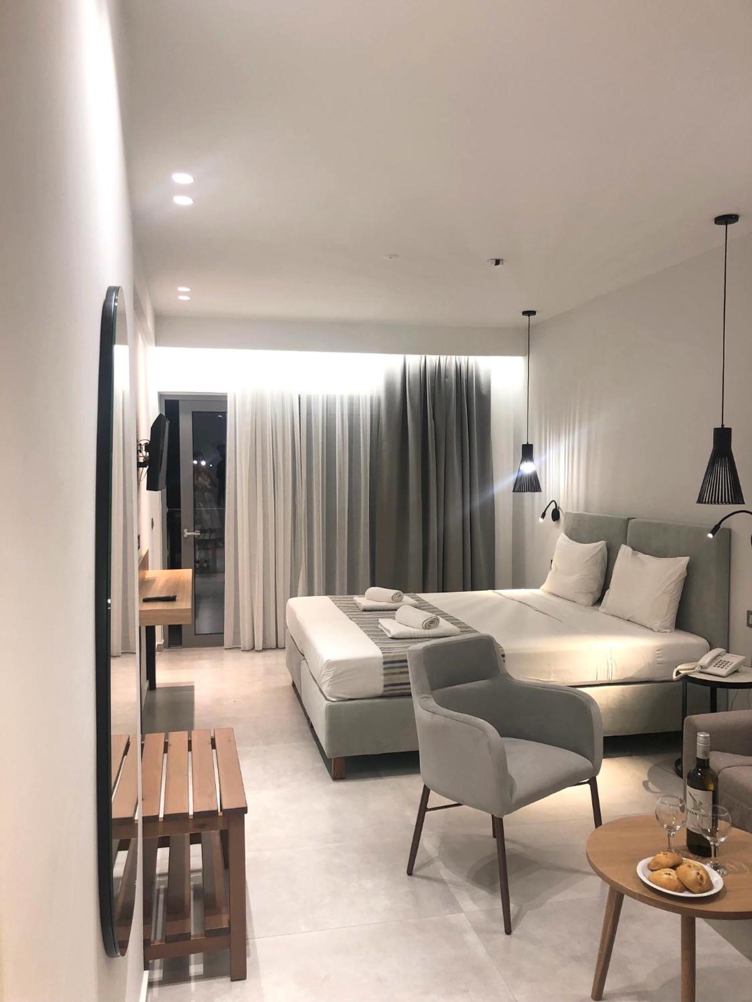 Batis Beach Hotel Rethymno  Екстер'єр фото