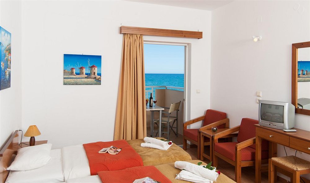 Batis Beach Hotel Rethymno  Екстер'єр фото